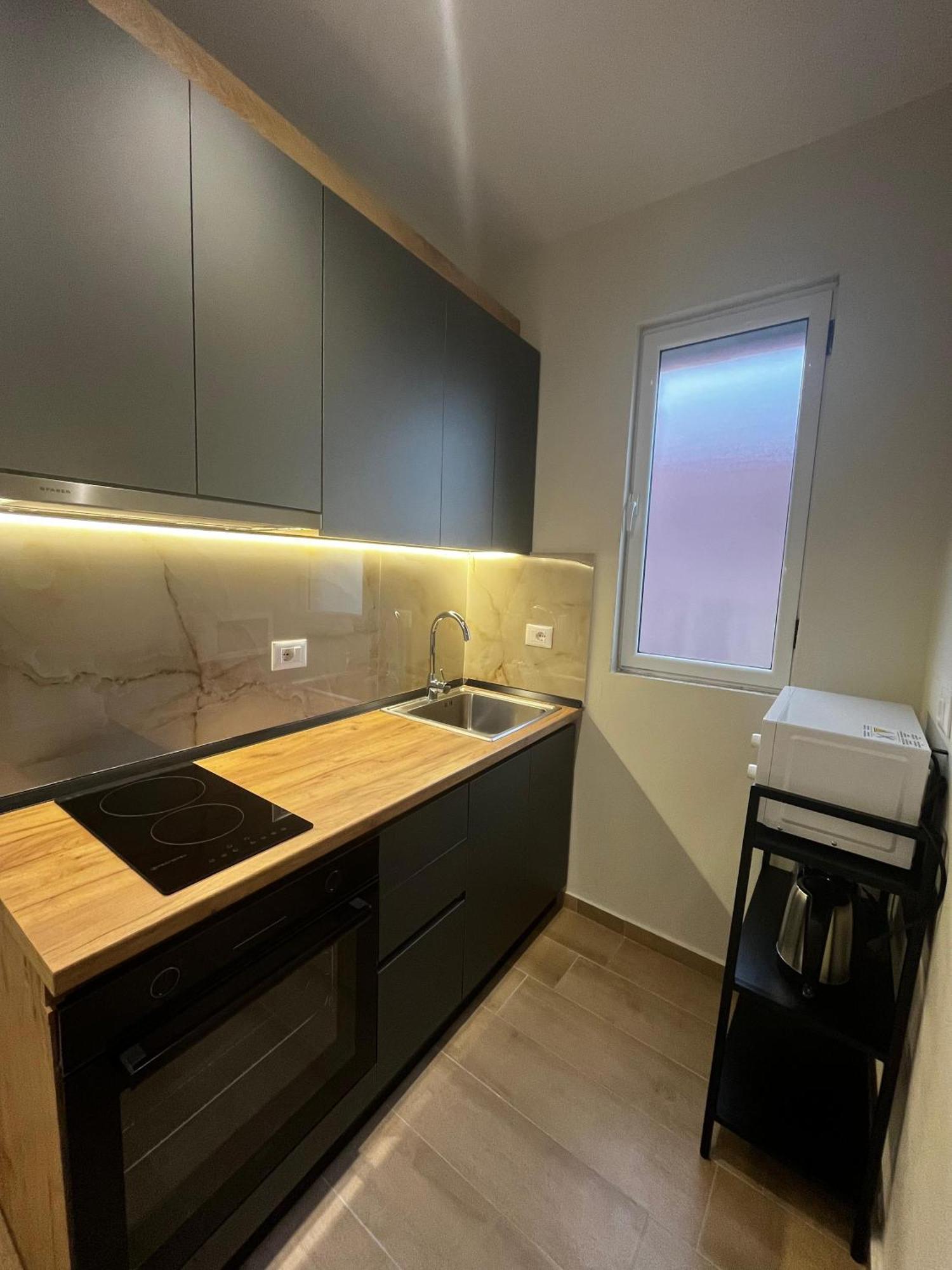 Charming Comfort Apartment Tirana Esterno foto