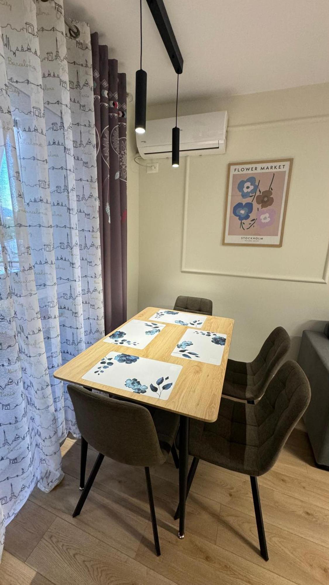 Charming Comfort Apartment Tirana Esterno foto