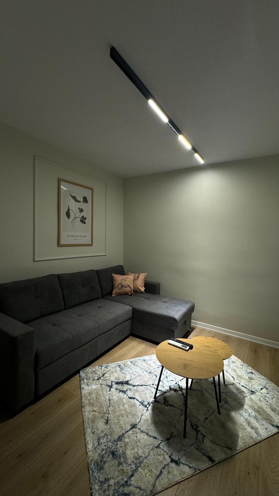 Charming Comfort Apartment Tirana Esterno foto