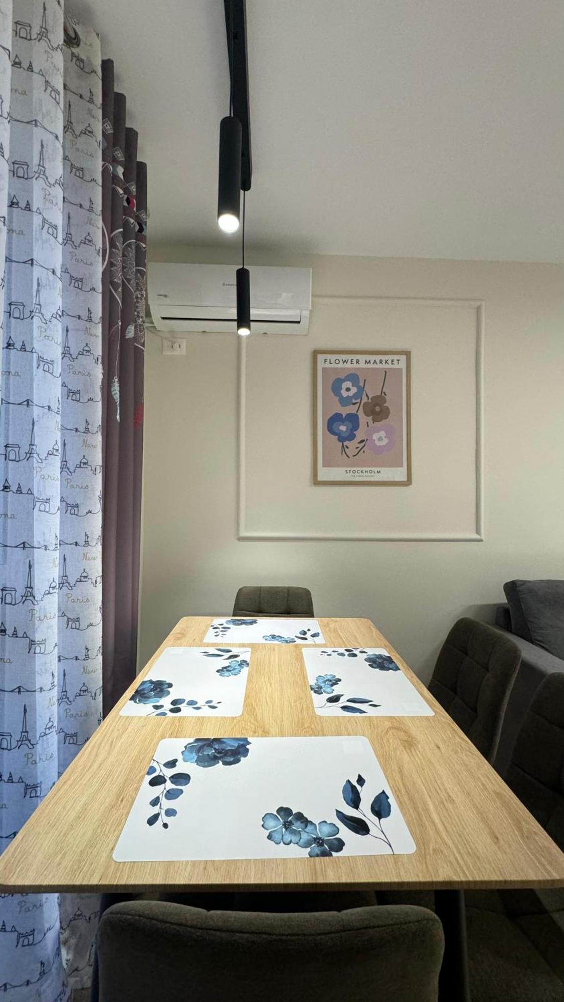 Charming Comfort Apartment Tirana Esterno foto
