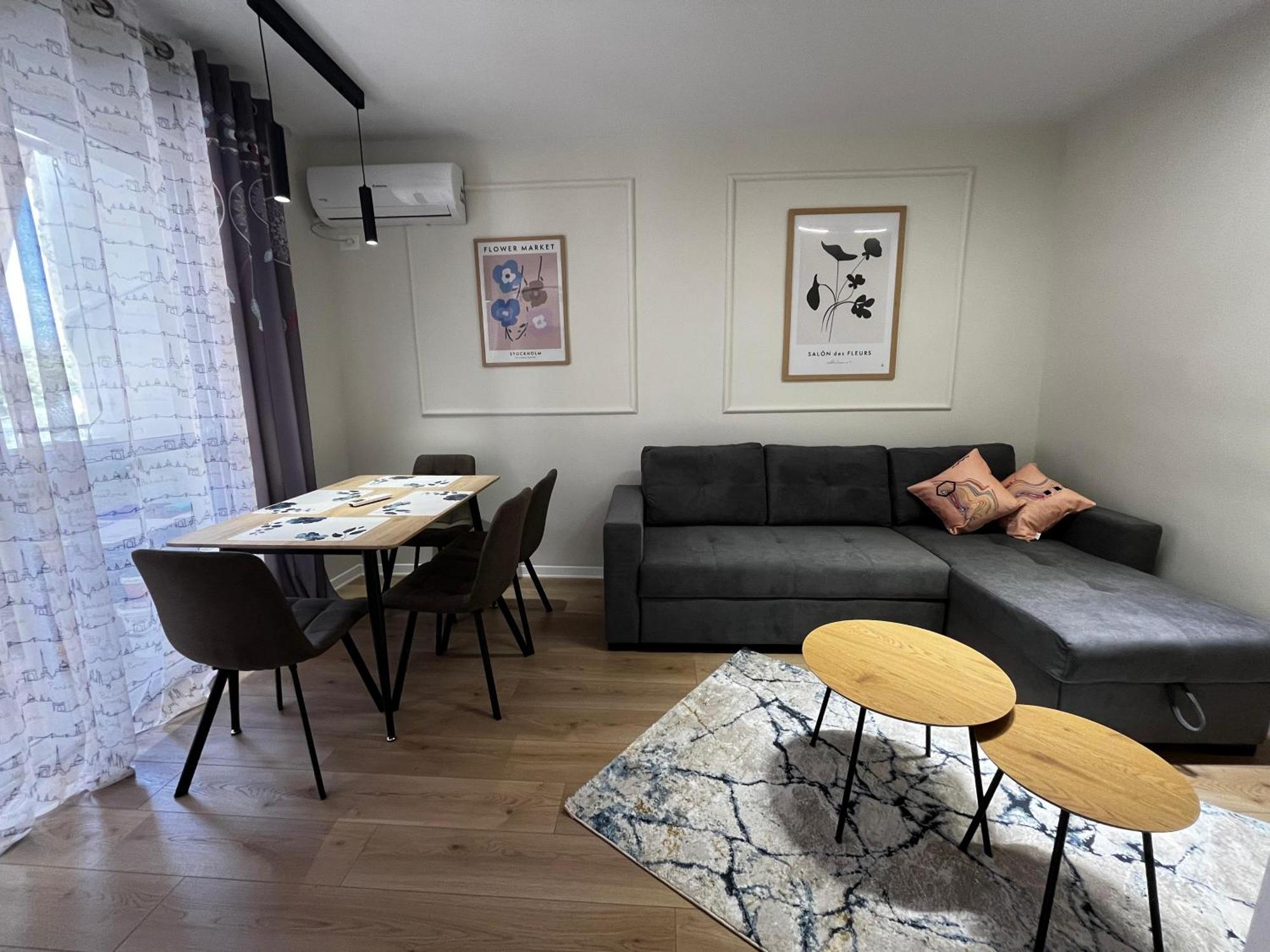 Charming Comfort Apartment Tirana Esterno foto