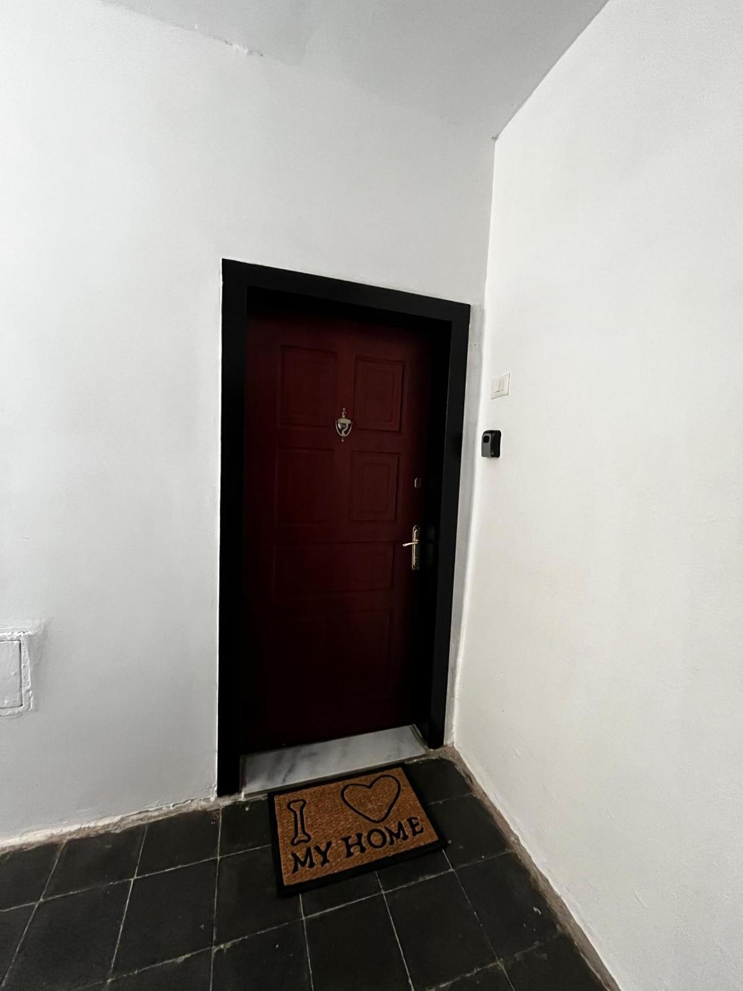 Charming Comfort Apartment Tirana Esterno foto