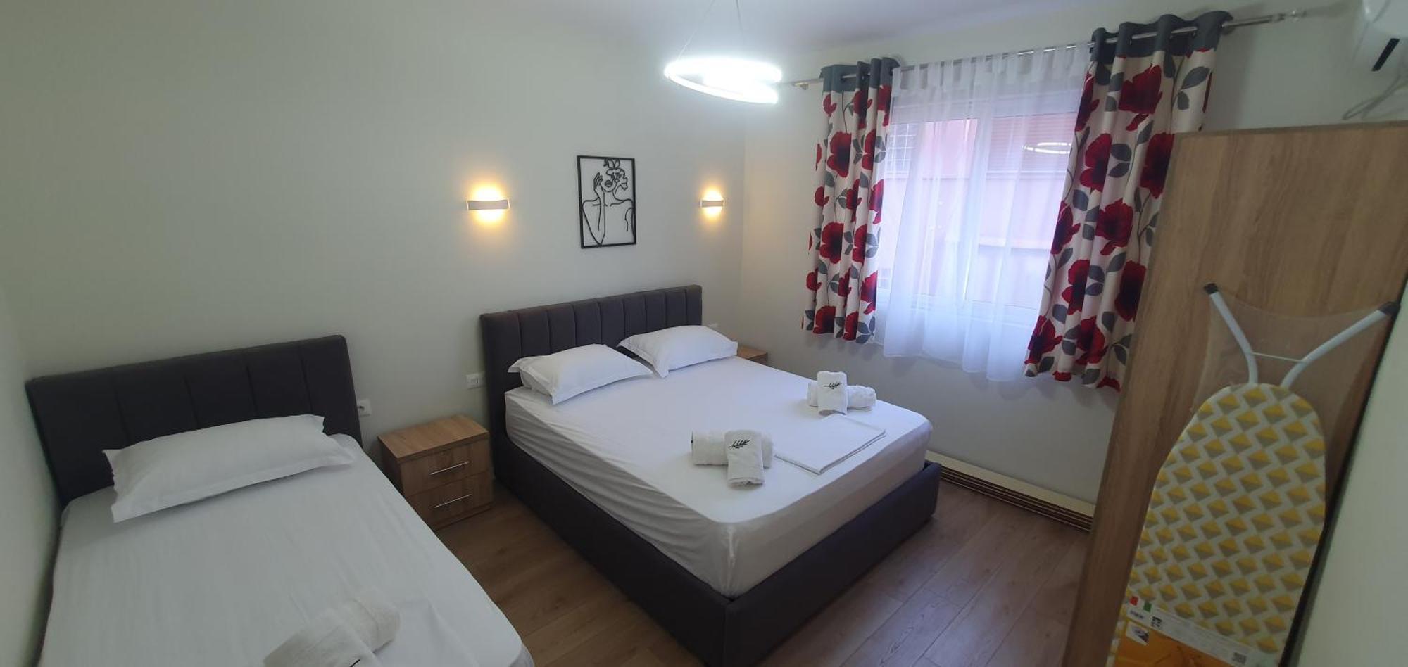 Charming Comfort Apartment Tirana Esterno foto